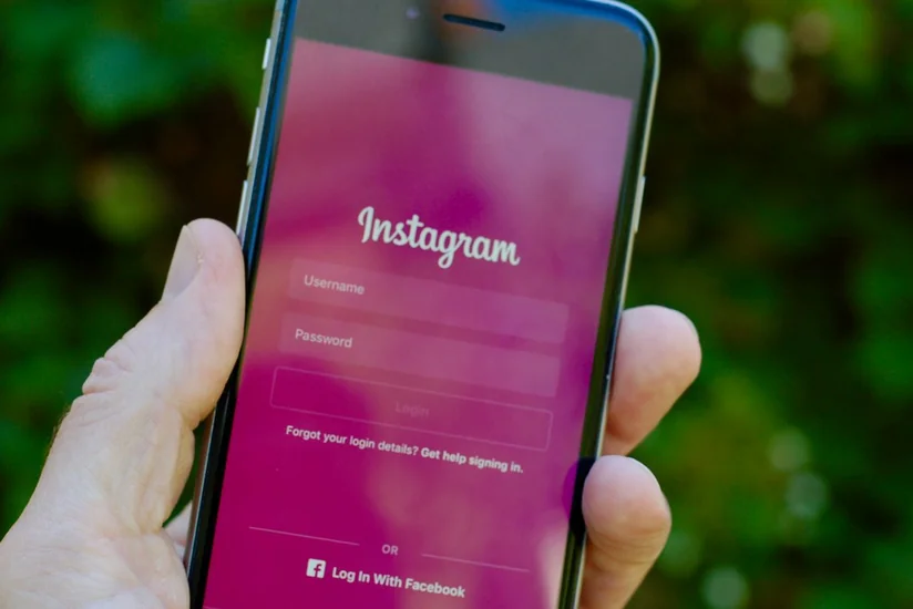 В работе Instagram произошел сбой