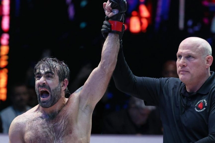 Rafael Ağayev ABŞ idmançısına qalib gələrək çempionluq kəmərinə sahib çıxıb