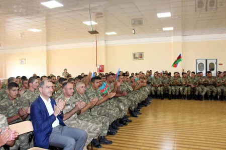Azərbaycanın hərbi hissələrində bayram tədbirləri keçirilir