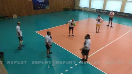 Voleybol üzrə Zəfər Kubokunda yarımfinalçılar müəyyənləşib