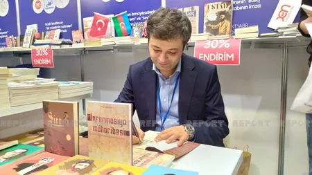 İnformasiya müharibəsi kitabının imza günü keçirilib