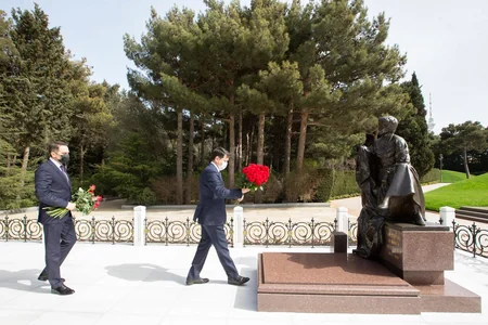Özbəkistanda dövlət xidmətləri “ASAN xidmət” modeli əsasında təkmilləşdirilir