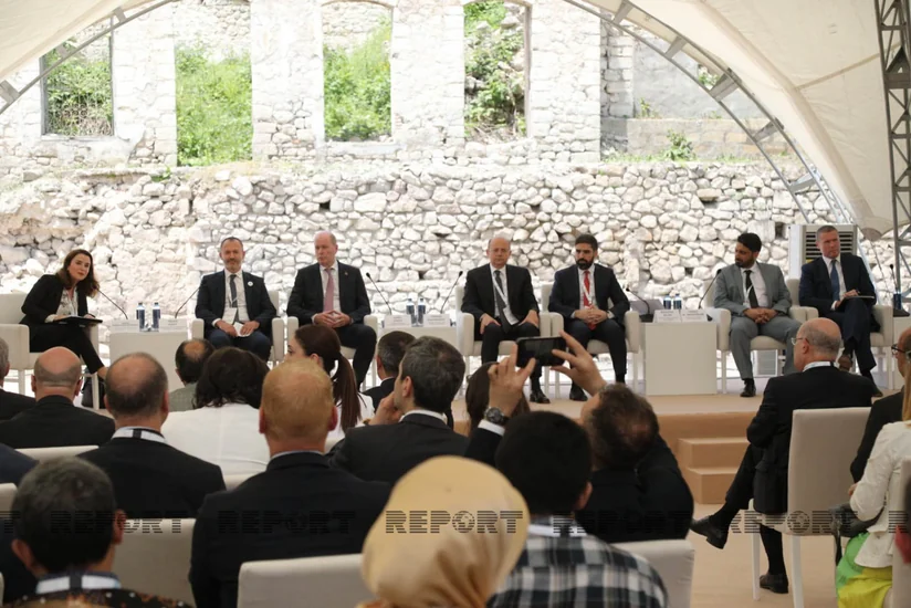 Bakı Enerji Forumu çərçivəsində Şuşada xüsusi sessiya keçirilib