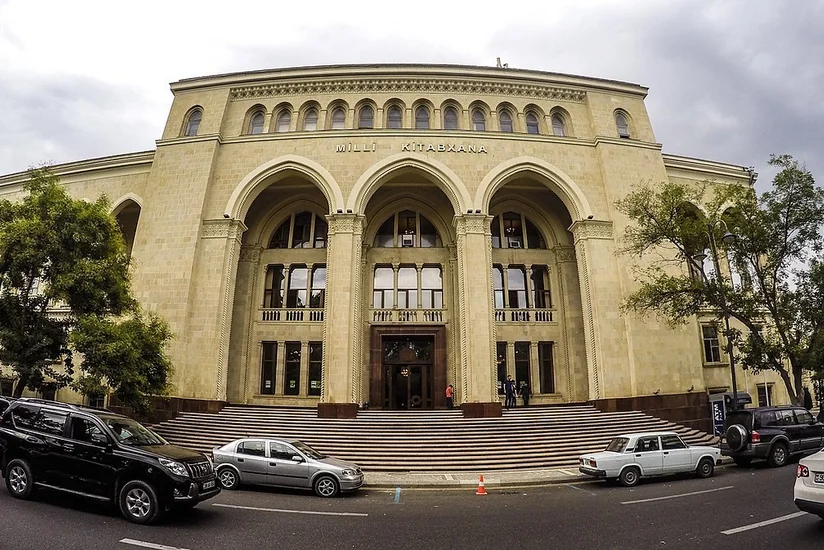 M.F. Axundov adına kitabxana satınalma qanunvericiliyinin tələblərini pozub