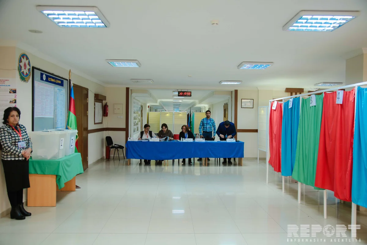 Deputatlığa namizədlər seçki məntəqələrinin yerləşdiyi məktəblərdə görüş keçirə bilərmi? - AÇIQLAMA