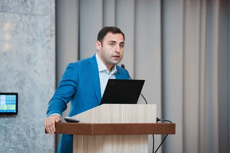 “Rəqəmsal liderlik” proqramının Şuşa görüşündə “Rəqəmsallaşma üzrə Yol Xəritəsi” təqdim edilib