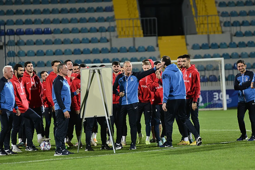 İki futbolçu Qazaxıstanla oyundan əvvəl Azərbaycan millisindən kənarlaşdırılıb