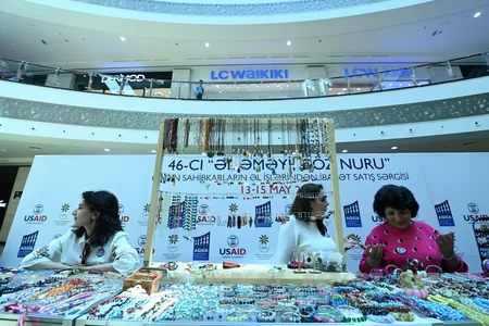 Bakıda 46-cı “Əl Əməyi, Göz Nuru” satış-sərgisinin açılışı olub