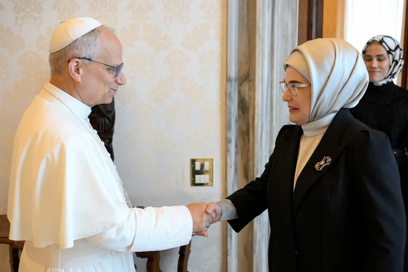Roma Papası Türkiyə Prezidentinin xanımını qəbul edib