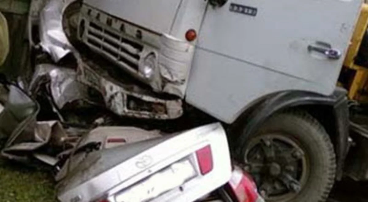 Qaradağda Kamazla minik avtomobilinin toqquşması nəticəsində yol kənarında dayanan piyada ölüb