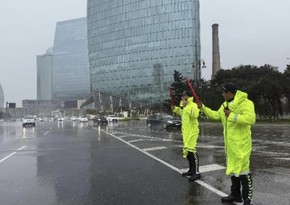 DYP yağmurlu hava şəraiti ilə bağlı hərəkət iştirakçılarına müraciət edib