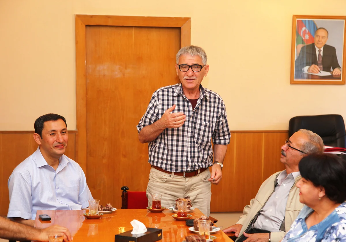 Qrim rəssamı Elbrus Vahidovun 65 illik yubileyi qeyd edilib