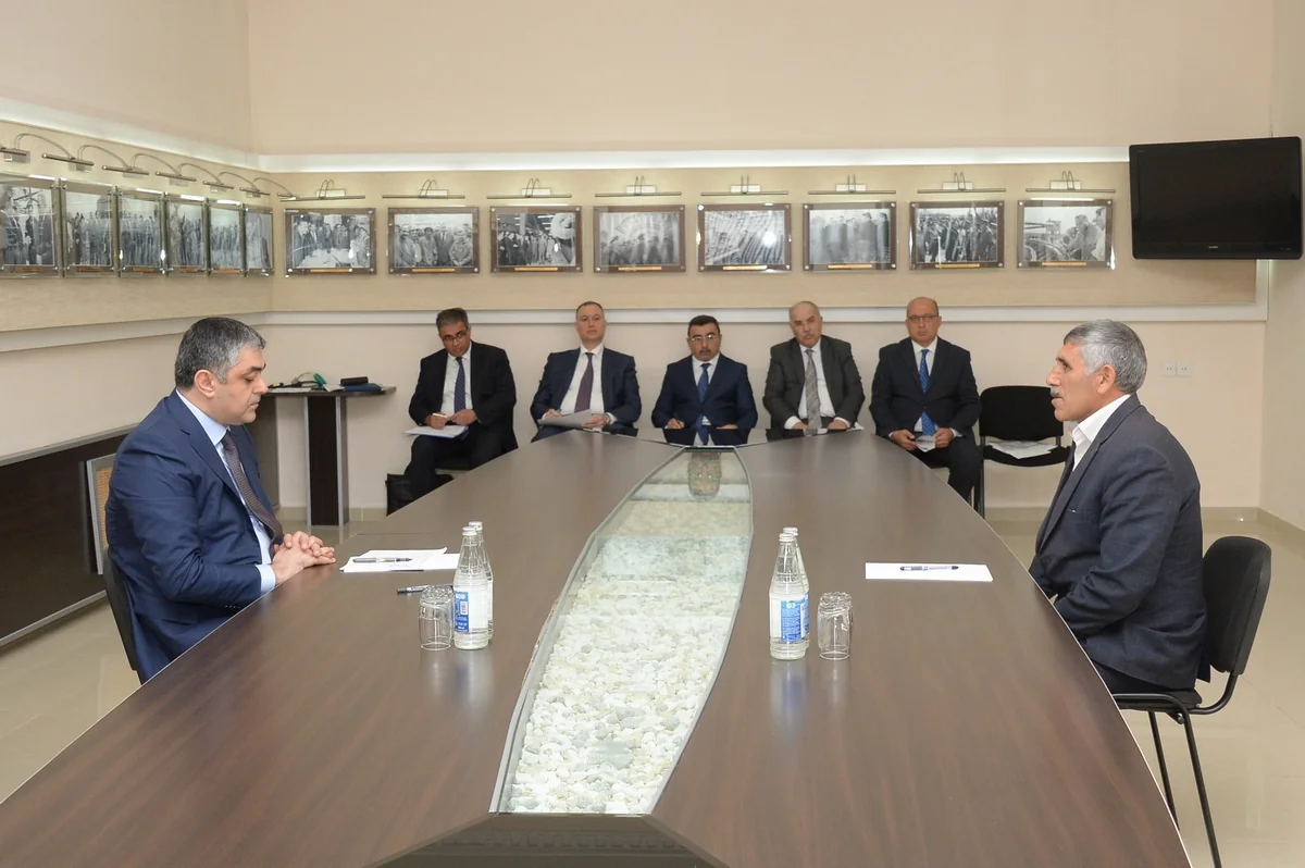 Nəqliyyat, Rabitə və Yüksək Texnologiyalar Nazirliyinin rəhbərliyi Şamaxı və Ağsu rayonlarında vətəndaşlarla görüşüb