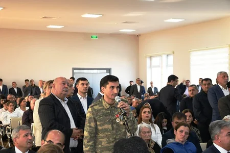 Eldar Əzizov Əmircan sakinlərinin problemlərinin həlli ilə bağlı tapşırıq verib