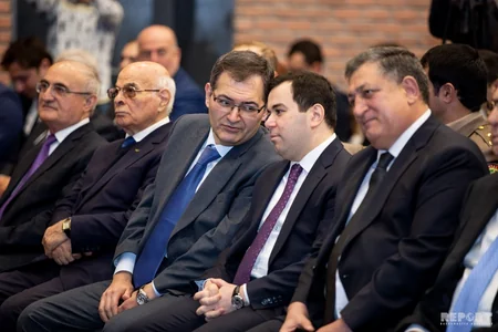 Federasiya prezidentinə əməkdar məşqçi adı verildi - FOTO