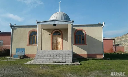 Gürcüstanda azərbaycanlıların yaşadığı kəndin məscidinə görə iki dövlət qurumu məhkəməyə verilib - FOTO