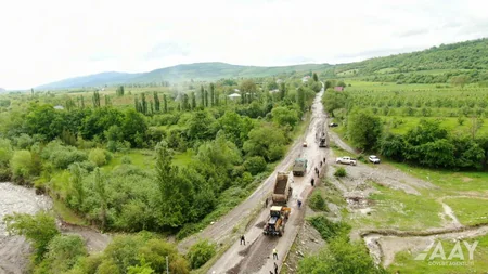 Qubada 12 yaşayış məntəqəsini əhatə edən avtomobil yolu yenidən qurulur