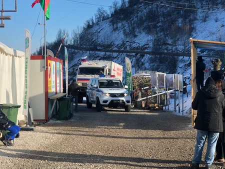Сегодня по дороге Ханкенди-Лачын беспрепятственно проехали 22 автомобиля миротворцев