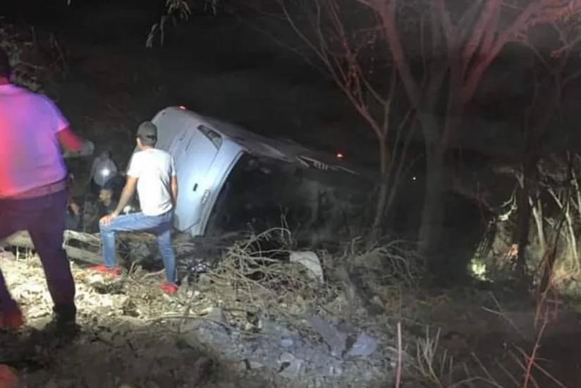 Meksikada avtobus qəzası nəticəsində azı 18 nəfər ölüb