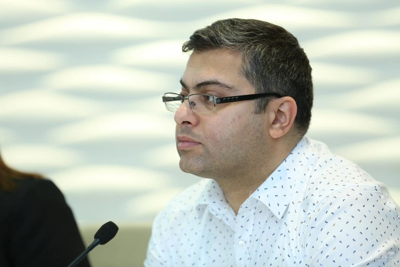 TƏBİB rəsmisi: Hər bir insana potensial virus daşıyıcısı kimi baxmalıyıq