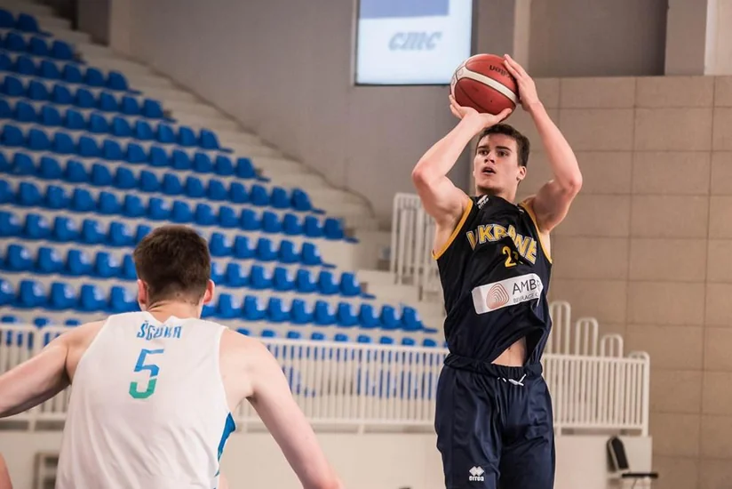 Azərbaycan klubu ukraynalı basketbolçu ilə müqavilə imzalayıb