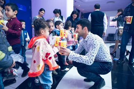 Gəncədə “CinemaPlus” kinoteatrında “SOS Gəncə” uşaqları üçün cizgi filmi nümayiş olunub - VİDEO