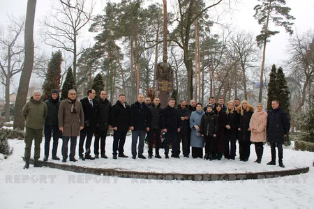 Azərbaycanın dövlət mükafatları ukraynalı müəllimlərə təqdim olunub