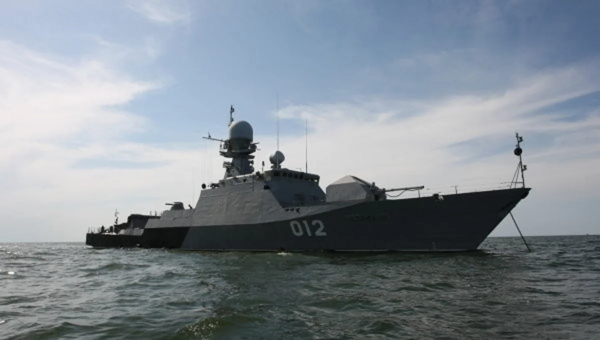 В Каспийском море начались военные учения