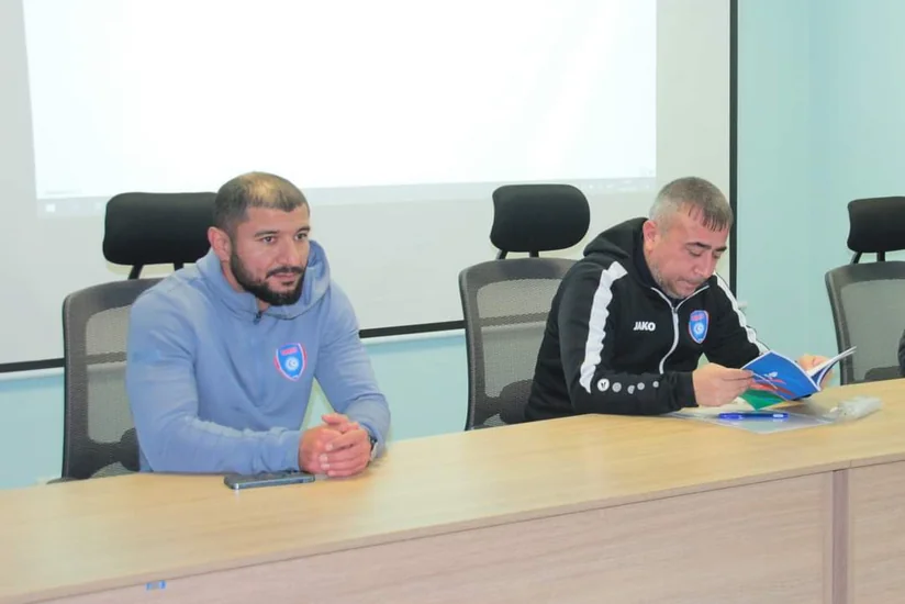 Turan Tovuz akademiyasının komandaları üçün seminar keçirilib