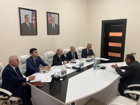 Energetika naziri Beyləqanda vətəndaşları qəbul edib