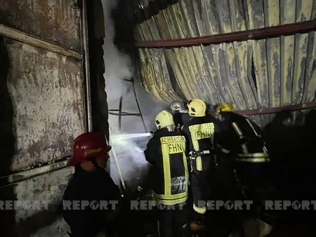 FHN: Bakıda mebel sexindəki yanğın söndürülüb