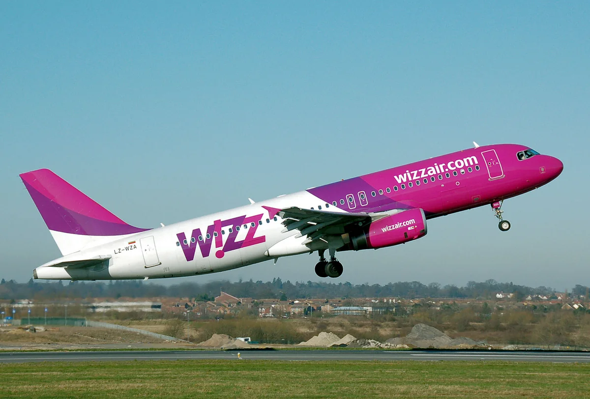 “Wizz Air”in sərnişinlərinin sayı 69% azalıb