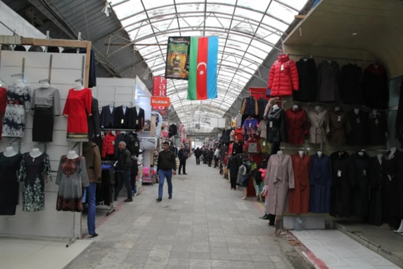 “Sədərək” Ticarət Mərkəzində dini təyinatlı ədəbiyyatın və əşyaların satışı ilə məşğul olan mağazalarda monitorinq keçirilib