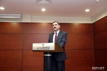 Türkiyə səfirliyində “Türk dünyası qardaşlığı nəsillərdən-nəsillərə” adlı sərgi keçirilib