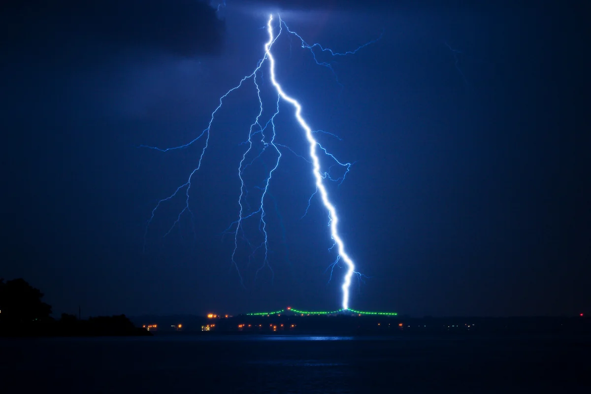 Air Canada plane struck by lightning