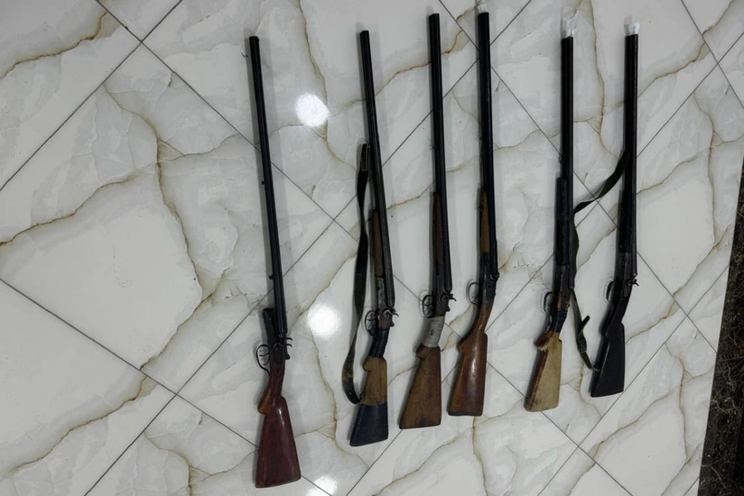 Biləsuvarda qanunsuz saxlanılan odlu silahlar təhvil götürülüb