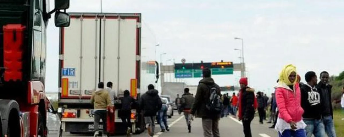 Yunanıstana məxsus tankerin heyətinin 4 üzvü girov götürülüb