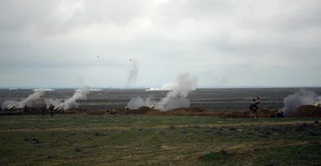 В ходе широкомасштабных учений проведен основной этап с боевой стрельбой - ВИДЕО