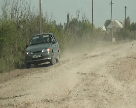 Kürdəmirdə əlli il əvvəl tikilən yol bərbad vəziyyətə düşüb - REPORTAJ