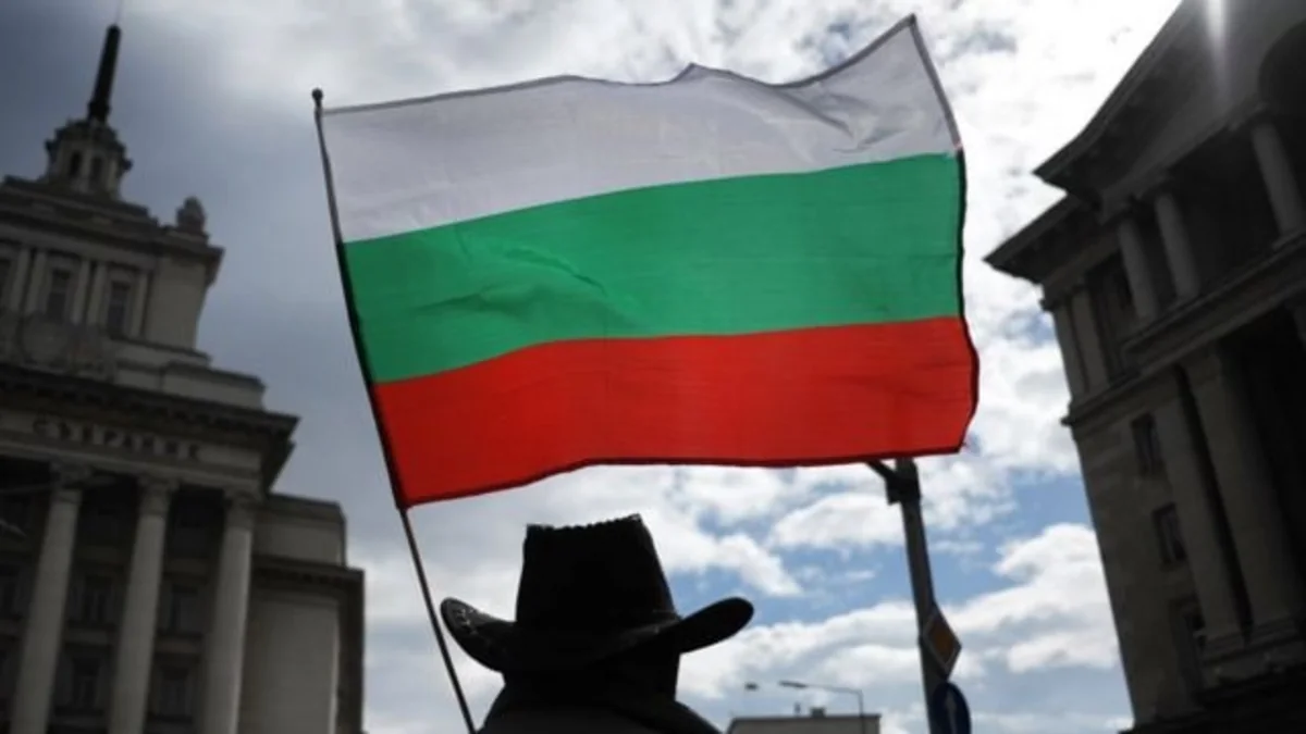 Bulgaria to send its first military aid to Ukraine