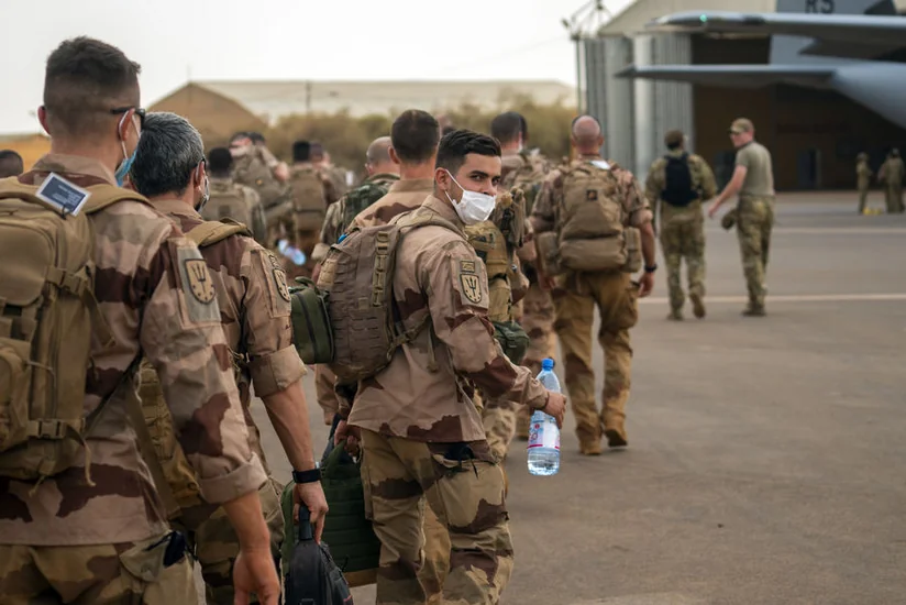 KİV: Fransanın NATO missiyasının hərbçiləri aclıqla üzləşib