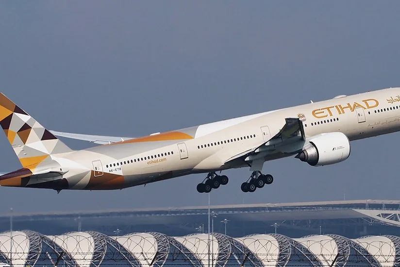 Пилот Etihad Airways умер на борту самолёта