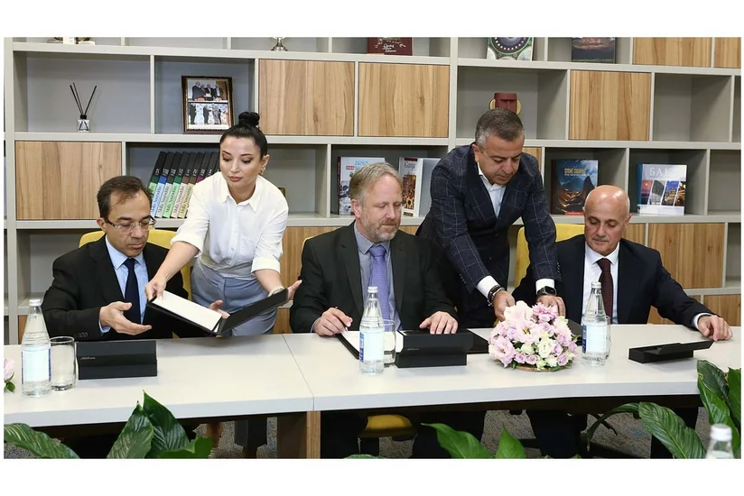 Silk Way West Airlines yeni Boeing 777-F üçün tam uçuş simulyatorunu almaq məqsədilə L3Harris şirkətini seçib