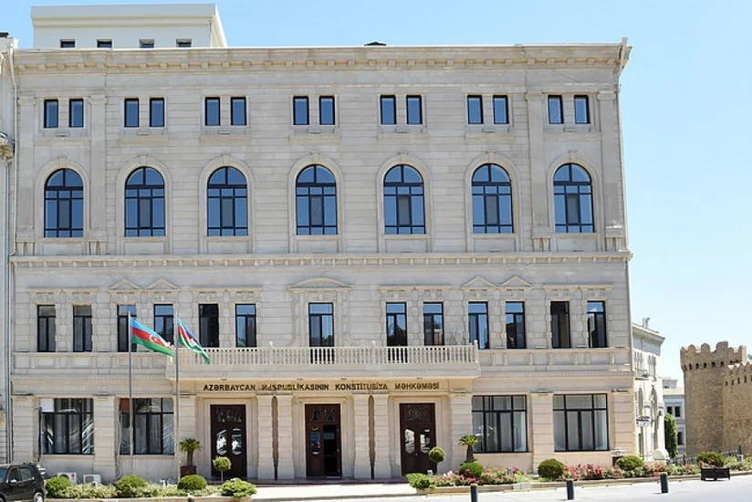 Konstitusiya Məhkəməsi “Banklar haqqında”, “İpoteka haqqında” və Mülki Məcəllənin madələrinin əlaqəli şəkildə şərh edilməsinə dair qərar qəbul edib