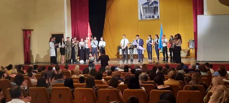 Gəncədə “Dəmir yumruq” tamaşası nümayiş olunub