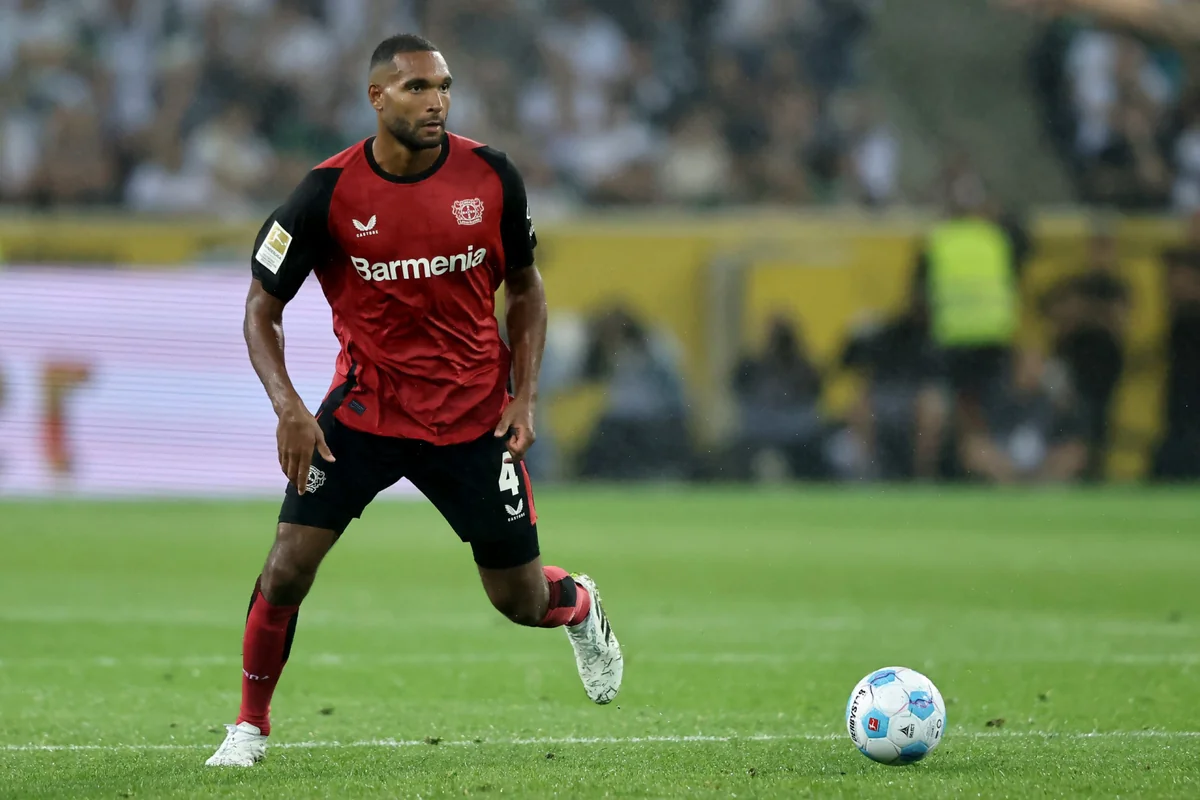 Bundesliqa çempionu komandasından ayrılacağını açıqlayıb
