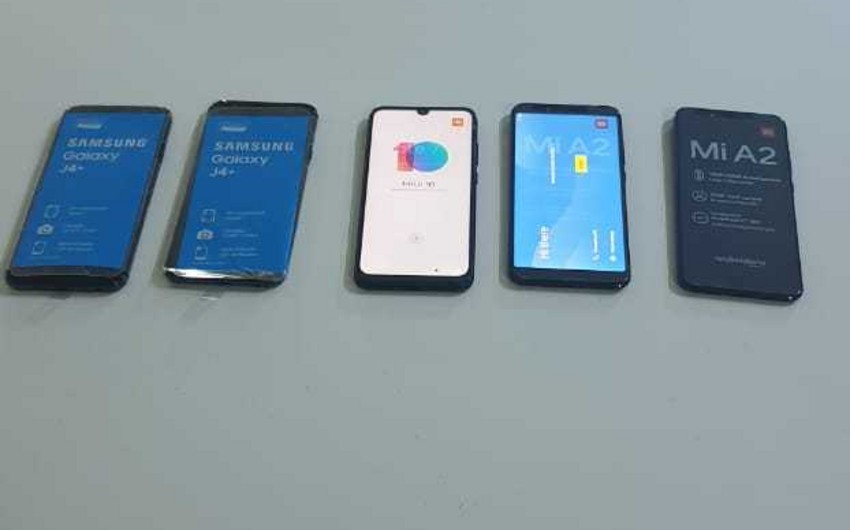 Gürcüstandan Azərbaycana 5 ədəd mobil telefonun qanunsuz gətirilməsinin qarşısı alınıb