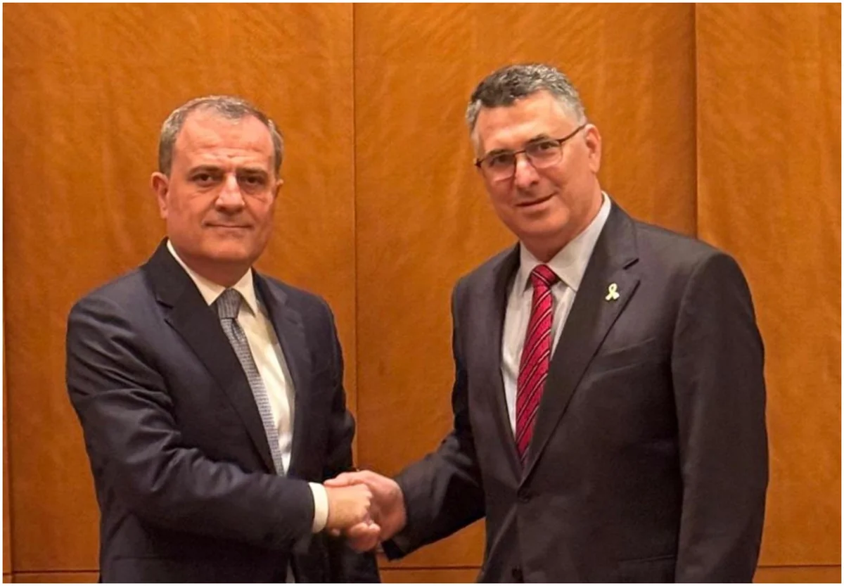 Bayramov, Saar in UAE mull development of bilateral ties, peace process in South Caucasus