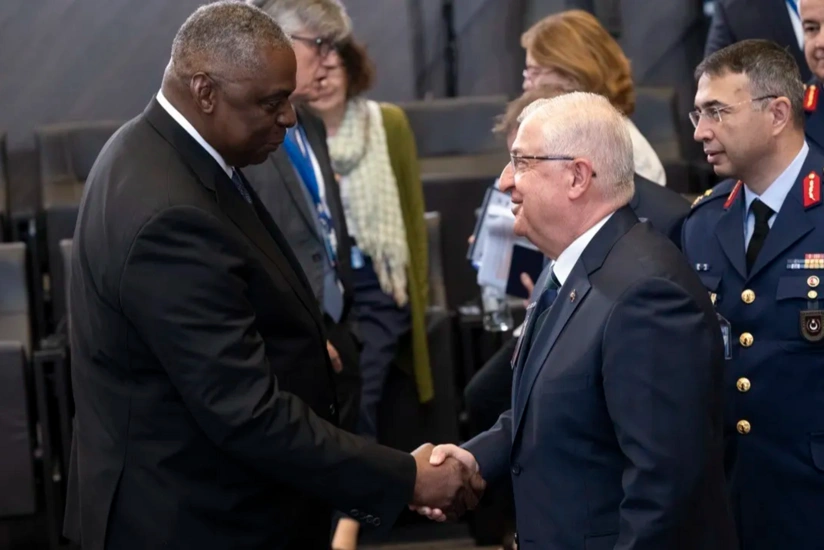 Türkiyə və ABŞ-nin müdafiə nazirləri Suriyadakı vəziyyəti müzakirə ediblər