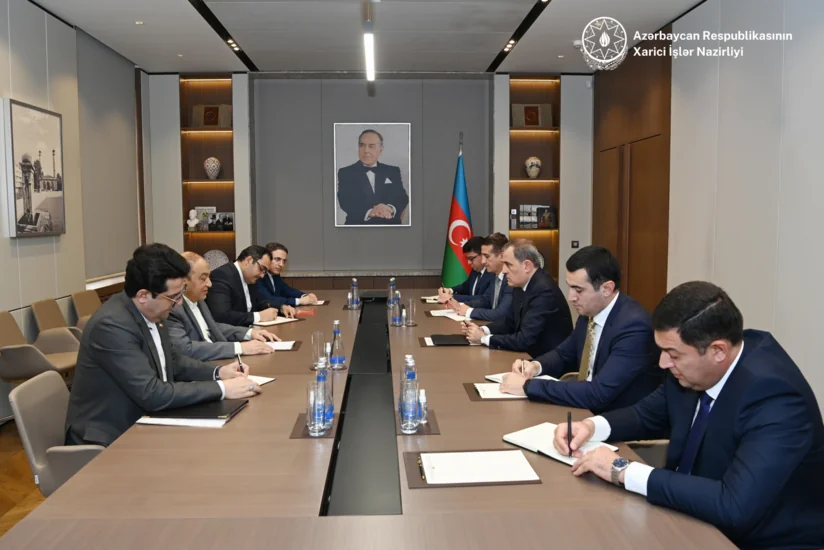 Ceyhun Bayramov İran xarici işlər nazirinin müavini ilə görüşüb